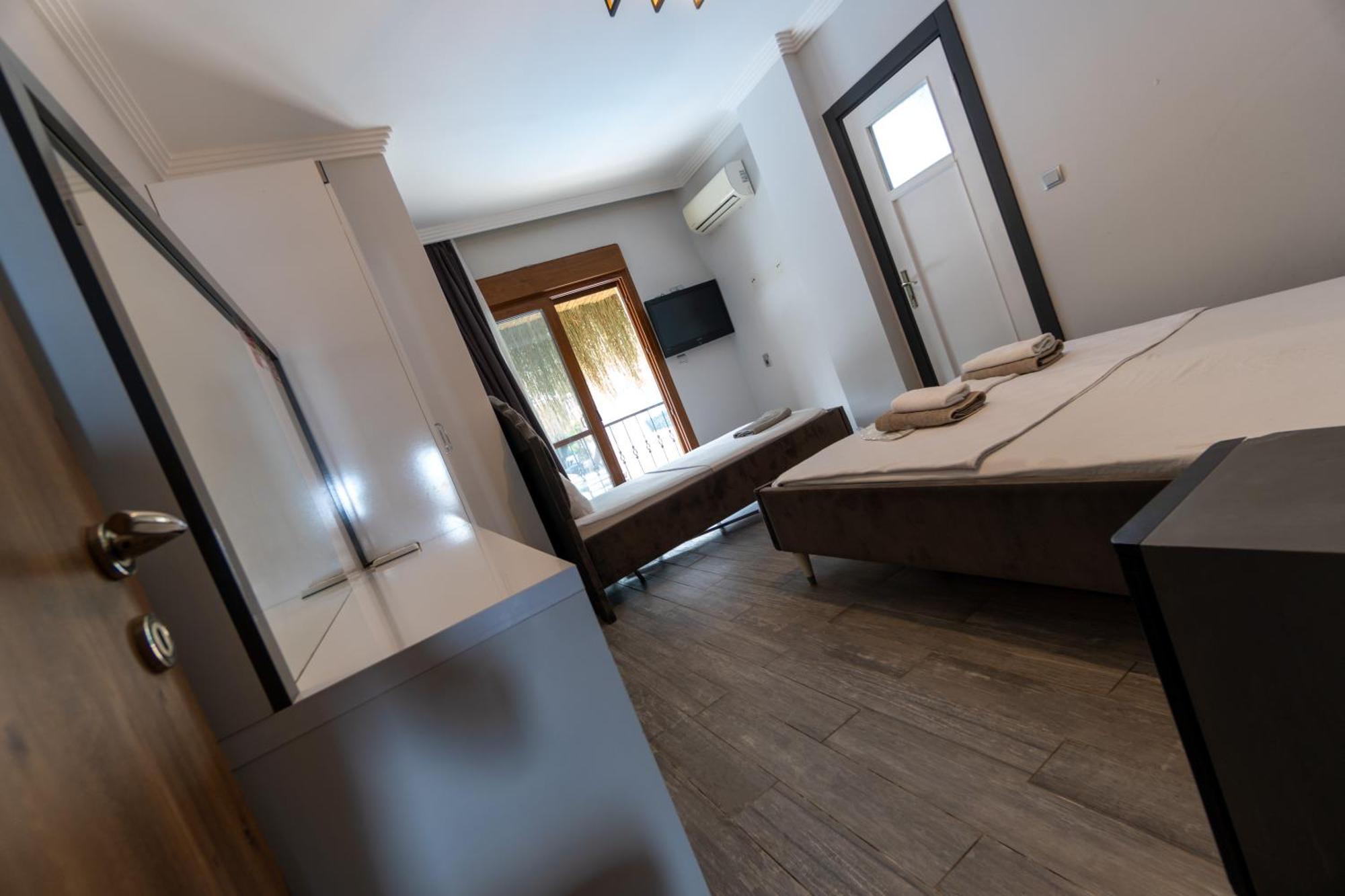 Stone House Butik Otel Smirne Esterno foto